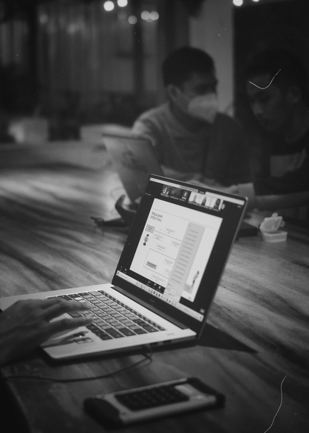 group discussion online