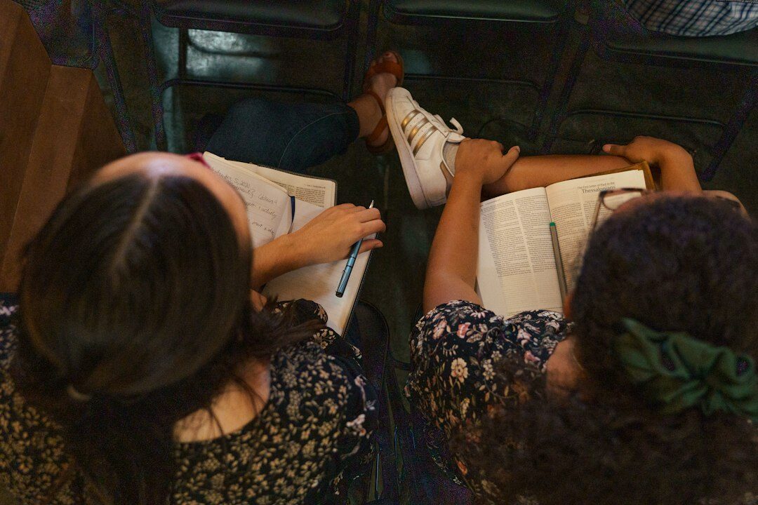 teenagers studying together